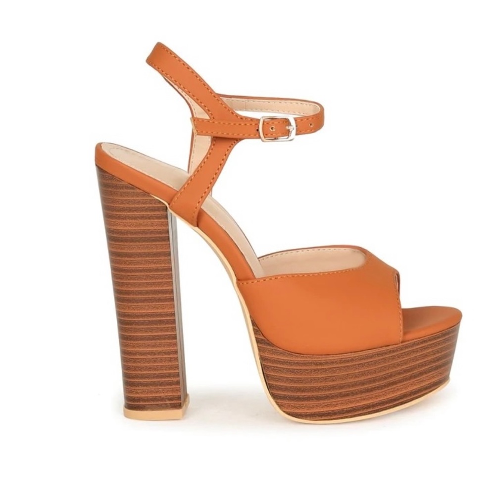 PLATFORM SANDALS HEELS